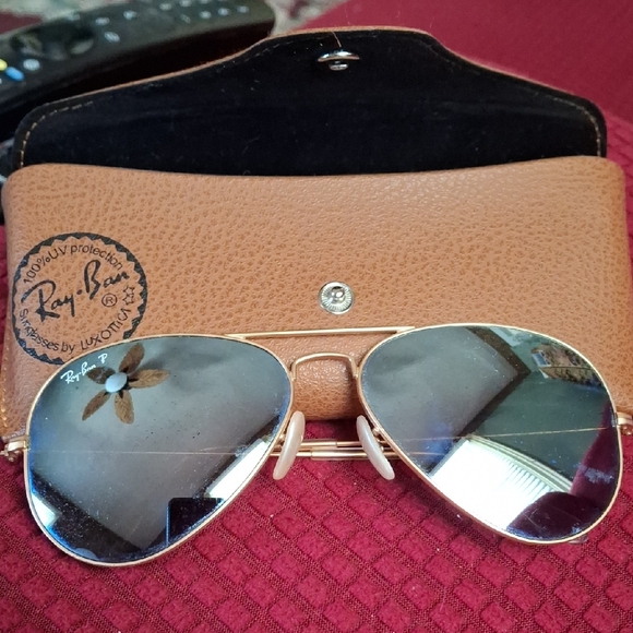 Ray-Ban Gold Frame Sunglasses with Mirrored Lenses